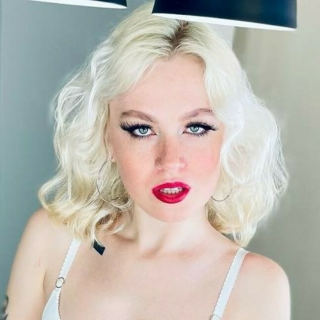 Greta Foss Pornstar