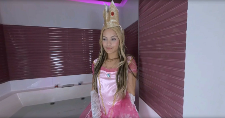 Peaches Peach Princess Dirty Feet - Image 1