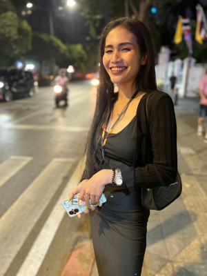 Wild Asian Nurse Meena Seduces Tourist in VR - Image 1