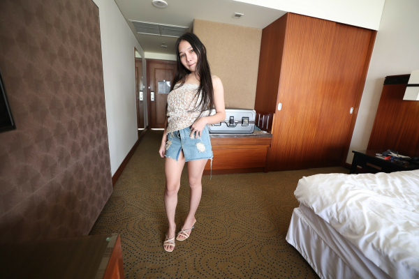 Petite Thai Student Nut Banged Wild in VR - Image 1