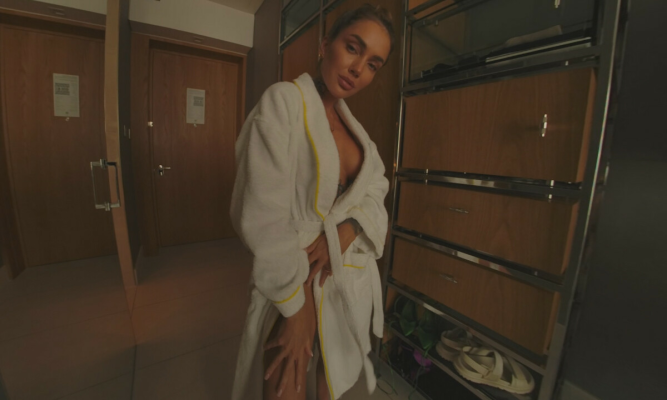 Wet and Wild - Image 2