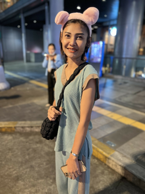 Petite Nurse Momay: Quick Mall Encounter VR - Image 1