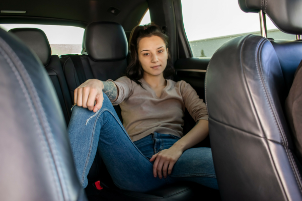 Zoe Foxxy - I fucked my driver out of boredom - Image 3