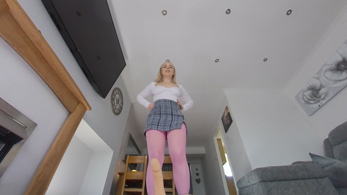 Facesitting Cutie - Image 1