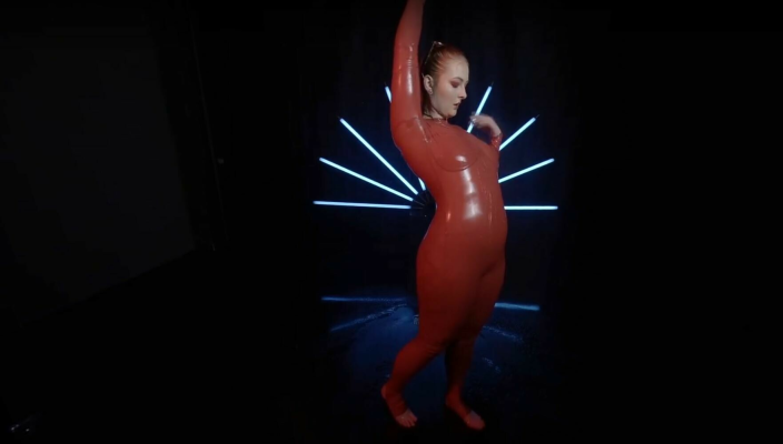 Red Latex Lady Takes A Shower - Image 6