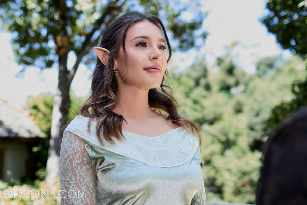 Ella Reese in Epic Fantasy VR Parody - Image 1