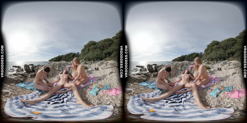 Kristina, Emmux & Rebeka Ruby Beach Picnic Fun - Image 6